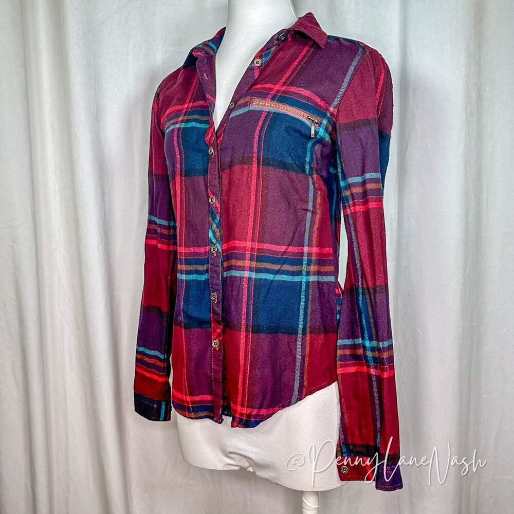 Maurices Zipper Pocket Plaid Button Down Shirt Top - Picture 4 of 11